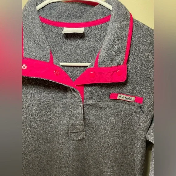 ✨Women’s Columbia Pullover Size M - Picture 3 of 7